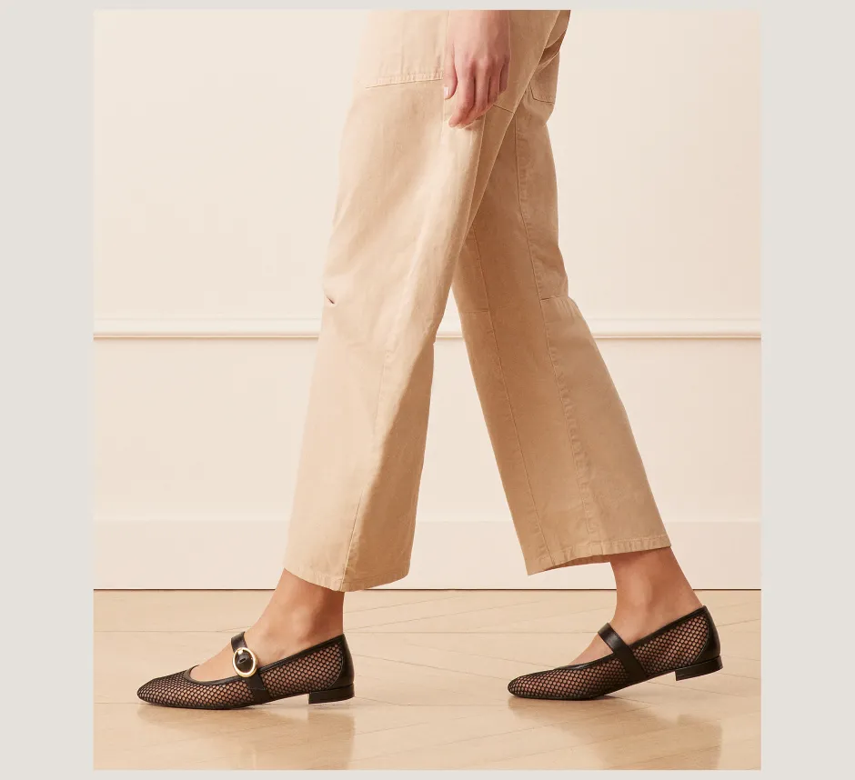 Online CHANGE LOCATION Flats & Loafers