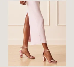 New CHANGE LOCATION The Occasion Edit|The SW Extended Sizes Collection