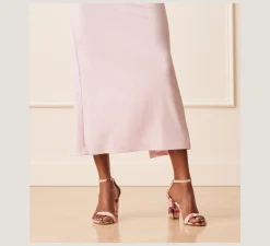 New CHANGE LOCATION The Occasion Edit|The SW Extended Sizes Collection